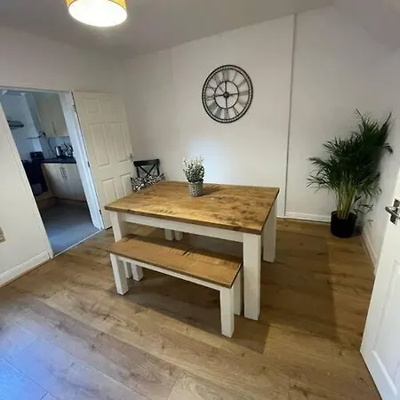 3-Bed House Near Salisbury Cathedral & Attractions Apartment Exterior photo