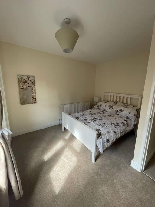 Apartment 3-bed House Near Cathedral & Attractions *