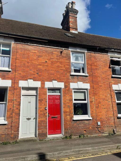 Apartment 3-bed House Near Cathedral & Attractions